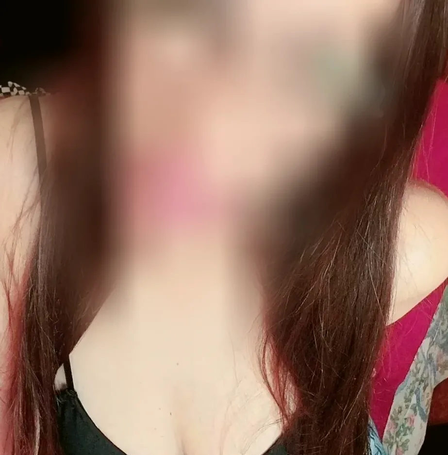 Alice, 37