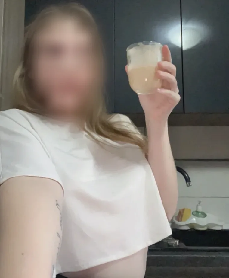 Amela, 27