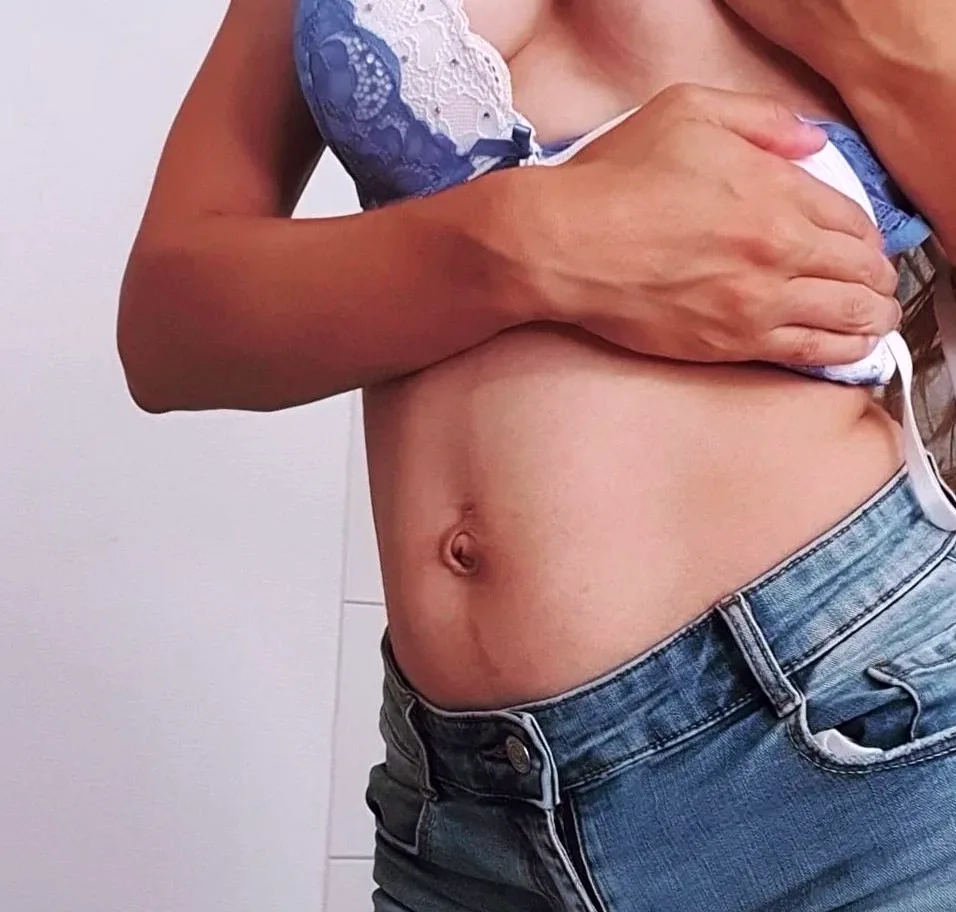 Michelle, 28