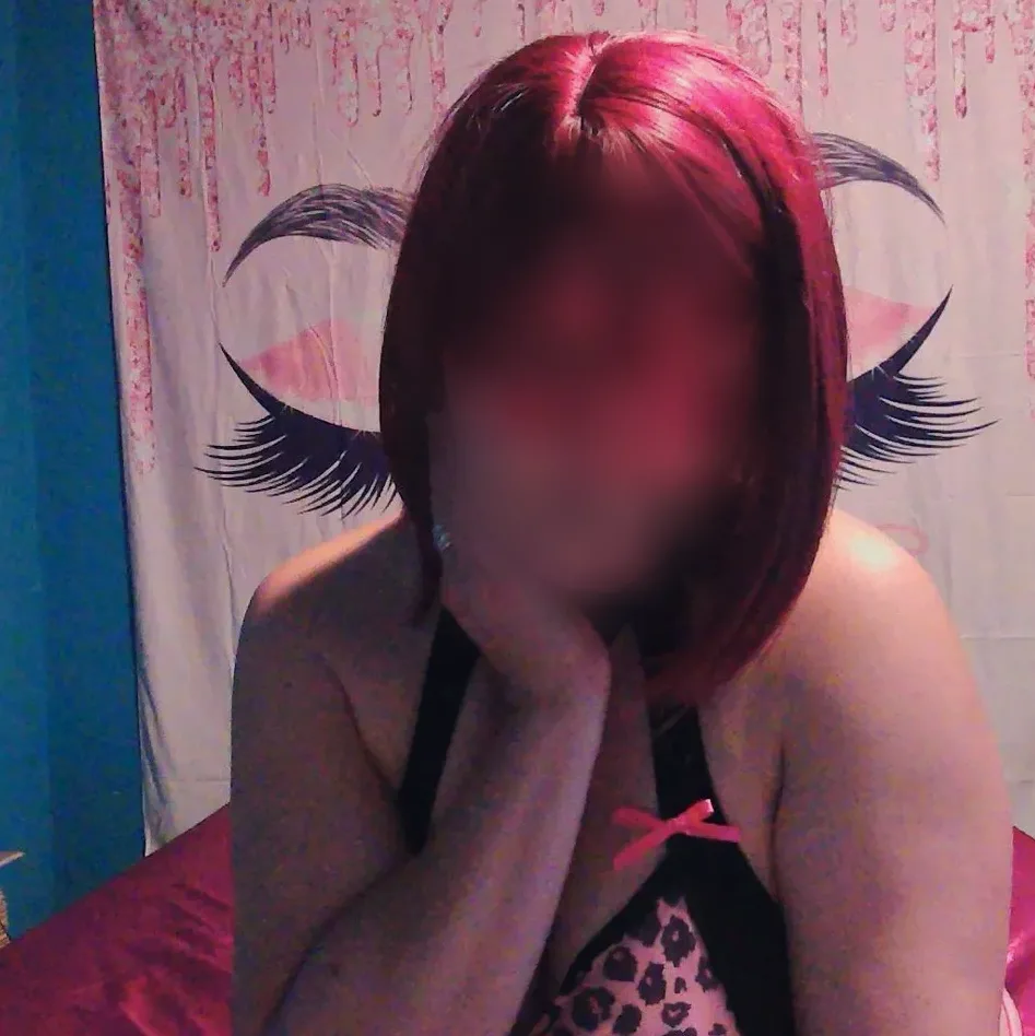 Sanela, 35