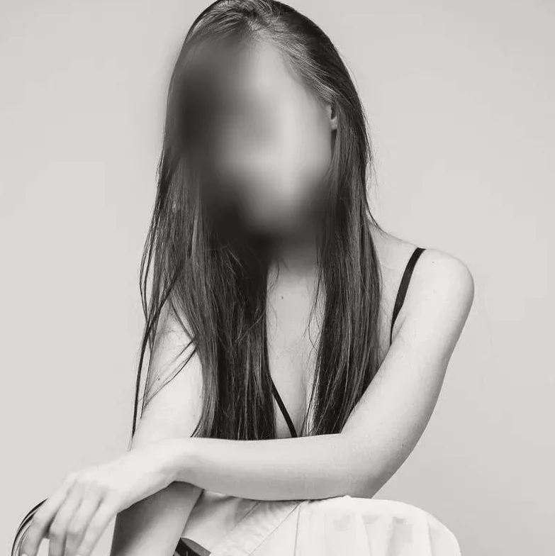 Sofie, 19