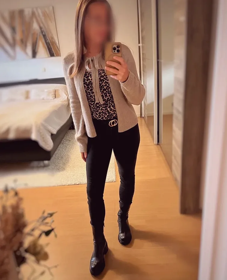 Wilhelmina, 34